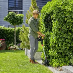 Gardena Accu Trimmer Comfortcut Set -Aanbiedingen Tuin Bron Winkel 970511801 4 GARDENA20ACCU20TRIMMER20COMFORTCUT20SET