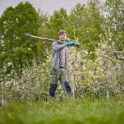 Gardena Accu-teles Takkenschaar 360 Solo -Aanbiedingen Tuin Bron Winkel 970632901 4 Gardena20Accu Telescopische20Takkenschaar2036020Solo